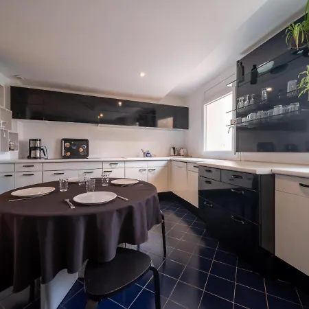 Cosy Triplex 120m2 Terrasse Au Panier Vue Major Vieux Port 7 Couchages Option Parking Apartment *