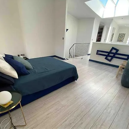 Cosy Triplex 120m2 Terrasse Au Panier Vue Major Vieux Port 7 Couchages Option Parking Lägenhet