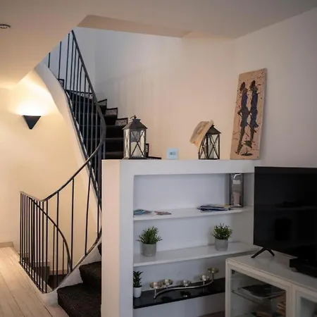 Cosy Triplex 120m2 Terrasse Au Panier Vue Major Vieux Port 7 Couchages Option Parking Apartment *